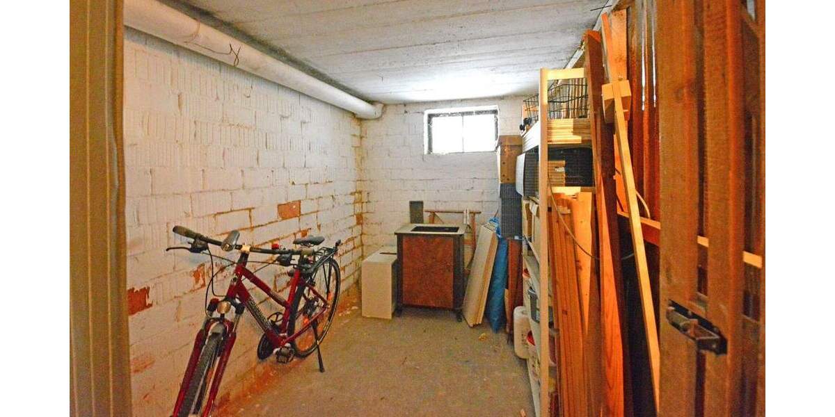 Etagenwohnung Kassel West - 3 Zimmer, 85 m&sup2;, 225.000&euro; | Angebot:25410013