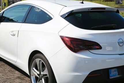 Opel Astra 98.000 km 7.999 € Baunatal 34225