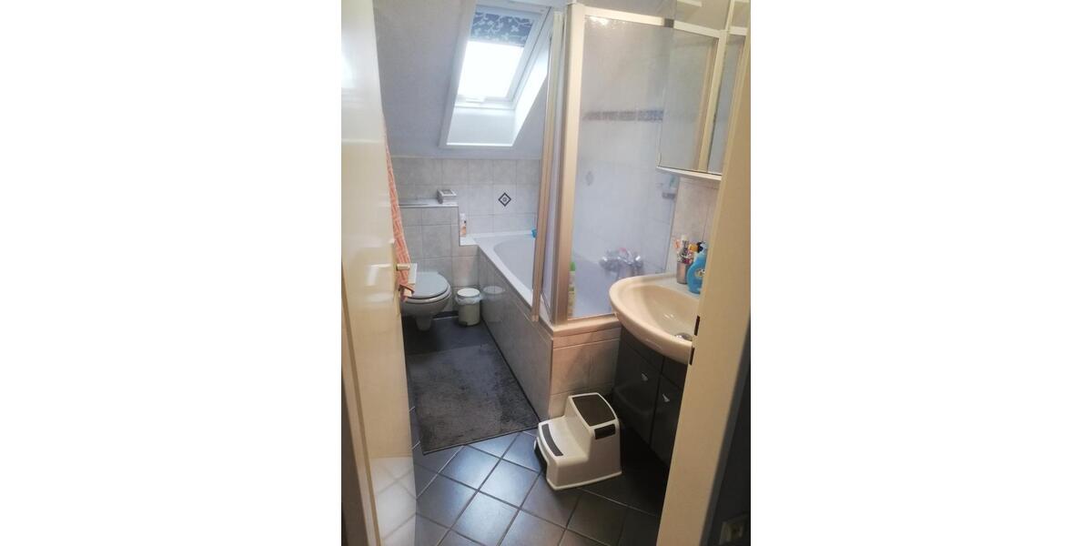 Wunderschöne 3 Z. DG-Wohnung frei zum 01.03.2026 3 zimmer