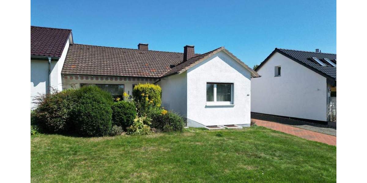 Gepflegte Doppelhaushälfte mit großem Grundstück und Garten in ruhiger Wohnlage von Vellmar! 4 zimmer