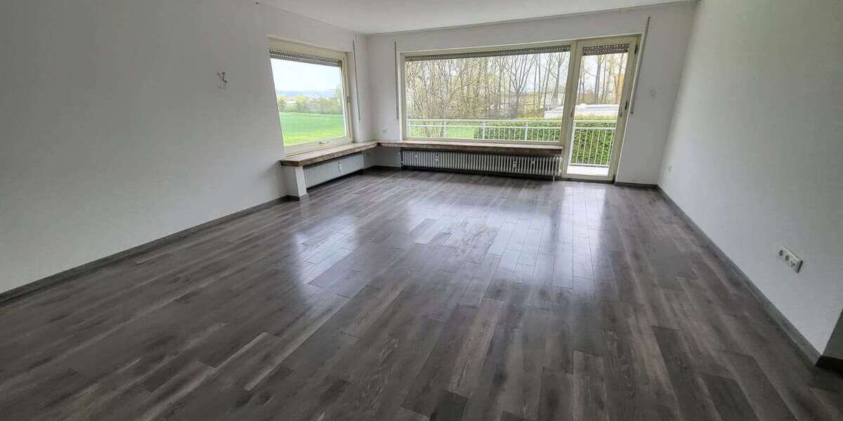Etagenwohnung Kassel Wolfsanger-Hasenhecke - 4 Zimmer, 134 m&sup2;, 990&euro; | Angebot:26939628
