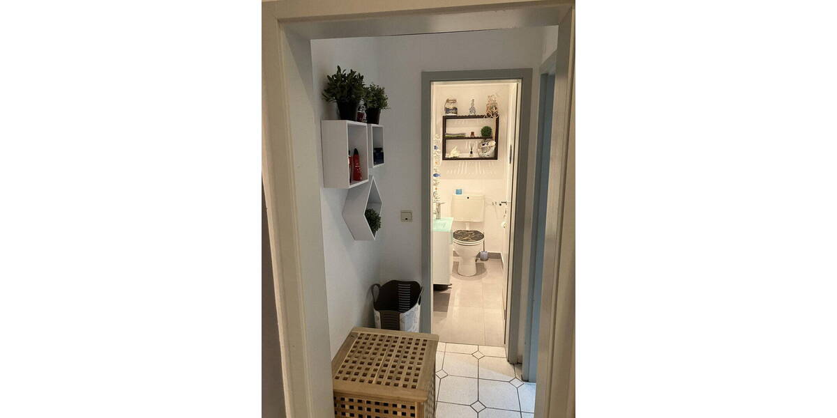 Etagenwohnung Kassel Harleshausen - 5 Zimmer, 145 m&sup2;, 1.380&euro; | Angebot:26170957