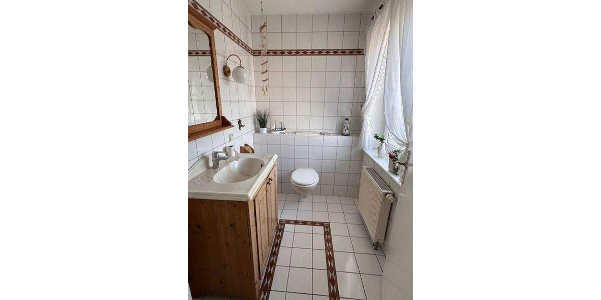 Einfamilienhaus Gudensberg Obervorschütz - 7 Zimmer, 285 m&sup2;, 549.000&euro; | Angebot:26391885