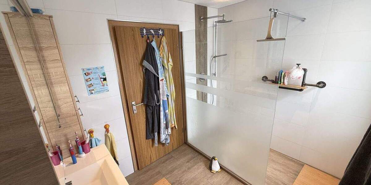 Doppelhaushälfte Espenau Mönchehof - 6 Zimmer, 247 m&sup2;, 299.000&euro; | Angebot:25709145