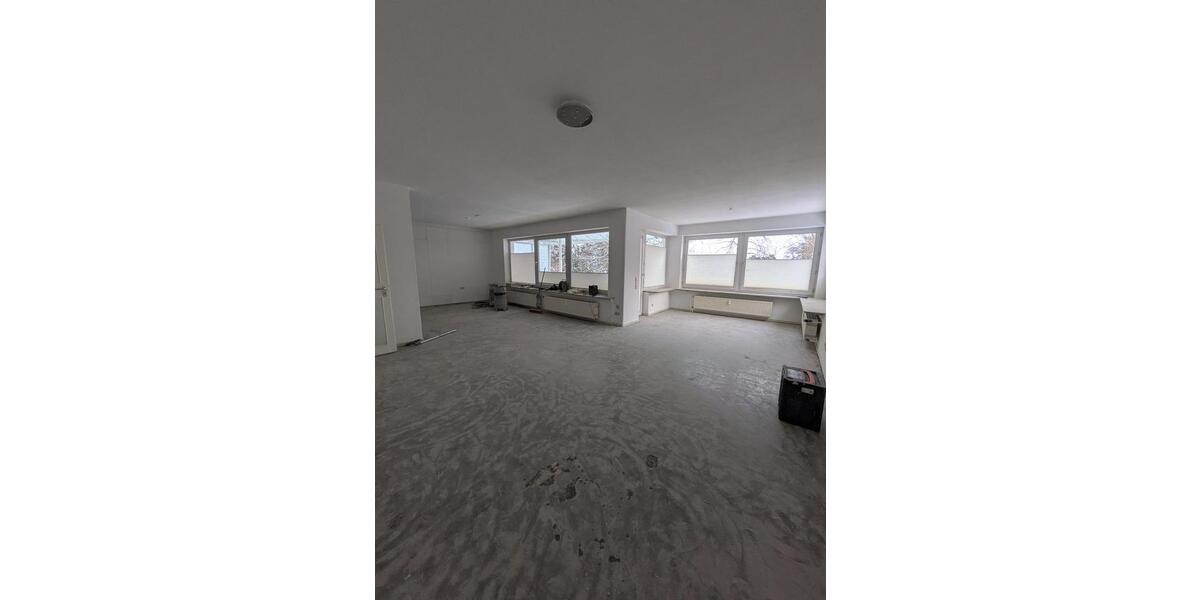 Erdgeschoßwohnung Kassel Bad Wilhelmshöhe - 3 Zimmer, 143 m&sup2;, 1.200&euro; | Angebot:24750655