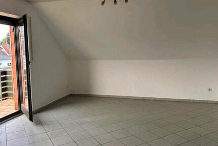 Wohnung Kassel Südstadt - 3 Zimmer, 74 m&sup2;, 730&euro; | Angebot:25280493