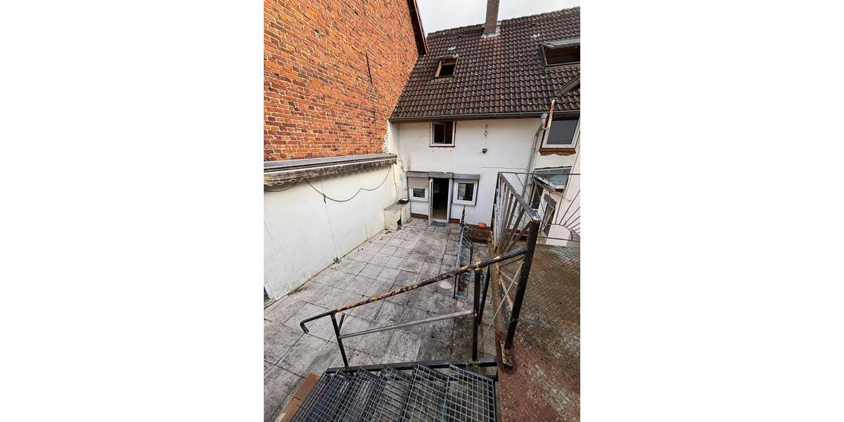 Einfamilienhaus Melsungen - 8 Zimmer, 190 m&sup2;, 109.000&euro; | Angebot:24983513