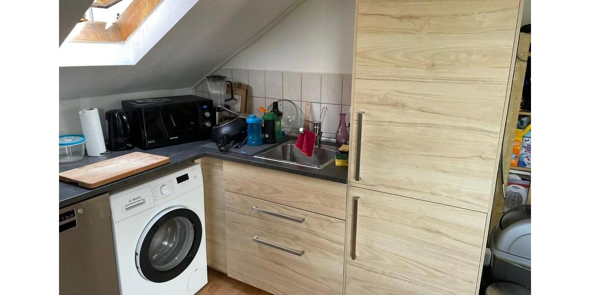 Etagenwohnung Kassel Südstadt - 2 Zimmer, 70 m&sup2;, 570&euro; | Angebot:25395522