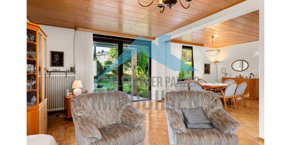 Reihenmittelhaus Kassel Wehlheiden - 5 Zimmer, 137 m&sup2;, 379.000&euro; | Angebot:25899743