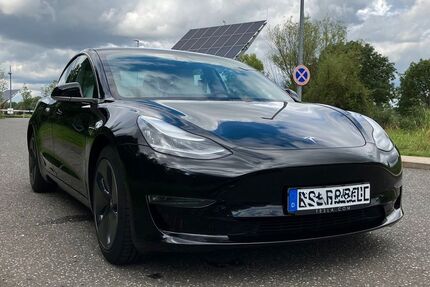 Tesla Model 3 25.500 km 28.490 &euro; Kassel 34125