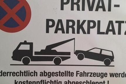 Schild Privat Parkplatz zimmer