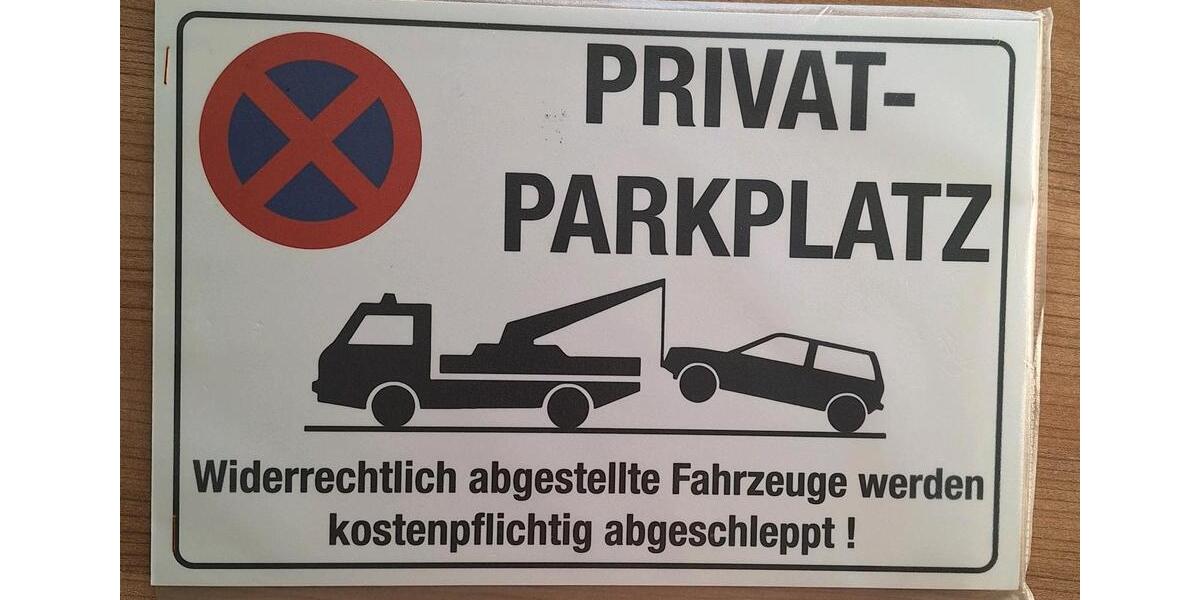 Schild Privat Parkplatz zimmer