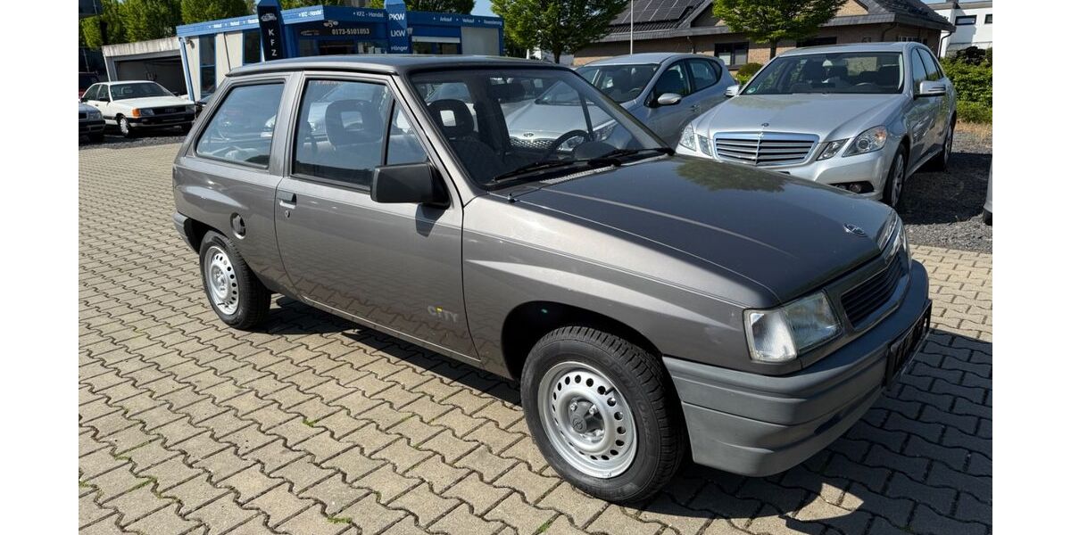 Opel Corsa 58.057 km 3.990 &euro; Fuldabrück-Bergshausen 34277