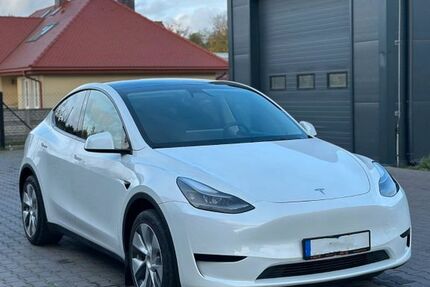 Tesla Model Y 24.000 km 30.500 &euro; Kassel 34121