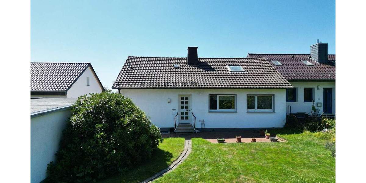 Gepflegte Doppelhaushälfte mit großem Grundstück und Garten in ruhiger Wohnlage von Vellmar! 4 zimmer