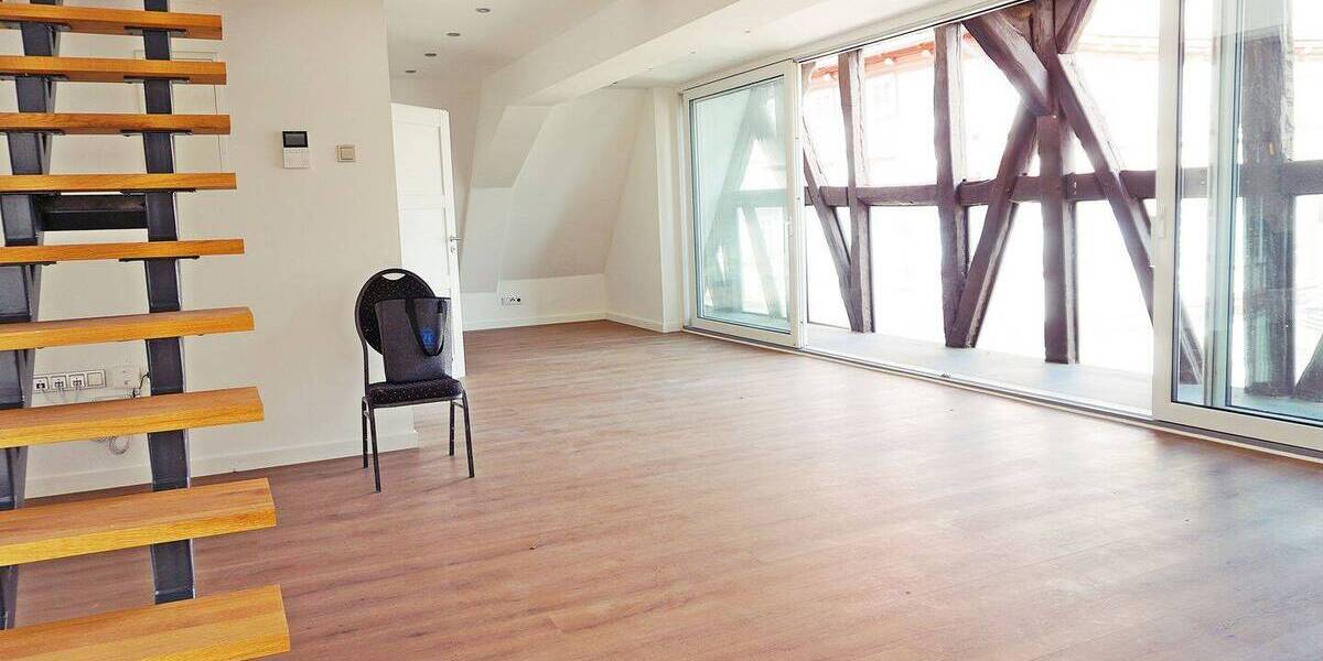 Etagenwohnung Wolfhagen - 5 Zimmer, 210 m&sup2;, 299.000&euro; | Angebot:21594919