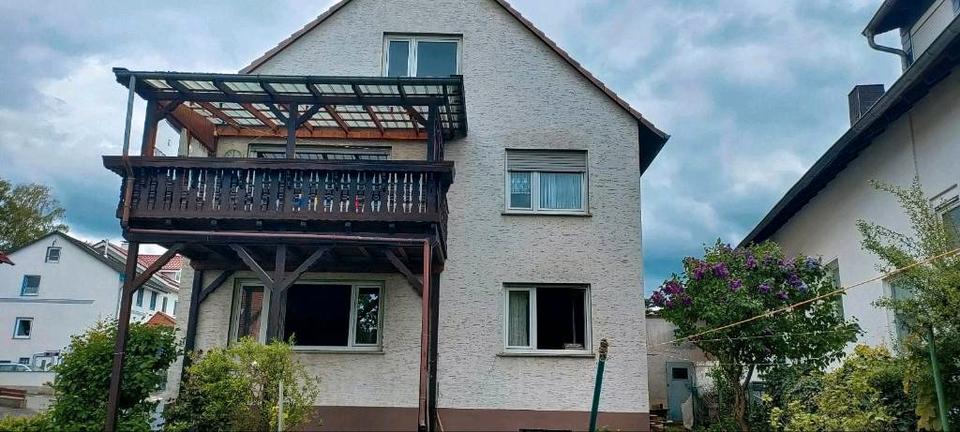 Einfamilienhaus Ahnatal - 8 Zimmer, 175 m&sup2;, 260.000&euro; | Angebot:26879315