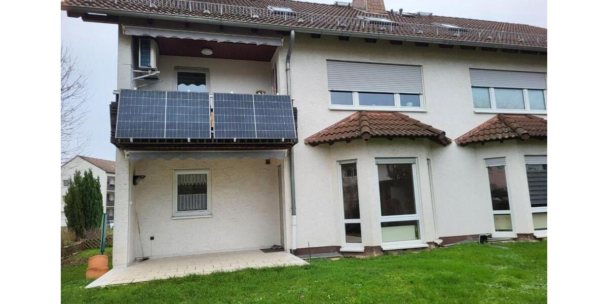 Sofort bezugsfrei: Moderne 3-ZKB-Wohnung mit Terrasse & Stellpl. 3 zimmer