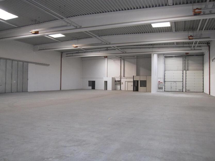 PROVISIONSFREI +++ Hallenfläche 1.002 m² mit Büro 184 m² +++ direkt vom Eigentümer