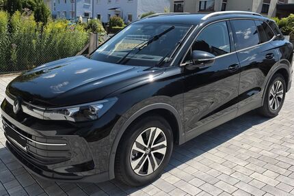 VW Tiguan 1.900 km 42.500 &euro; Kaufungen 34260