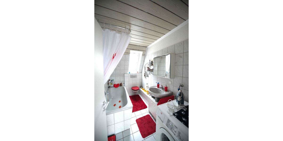 Provisionsfrei* Attraktive Kapitalanlage im Stadtzentrum von Baunatal: 8 Wohn- und 2 Gewerbe-Einheiten + Tiefgarage, Nettomiete -116 TJahr - Mehrfamilienhaus, Wohnhaus Baunatal Altenbauna | Angebot:25995398