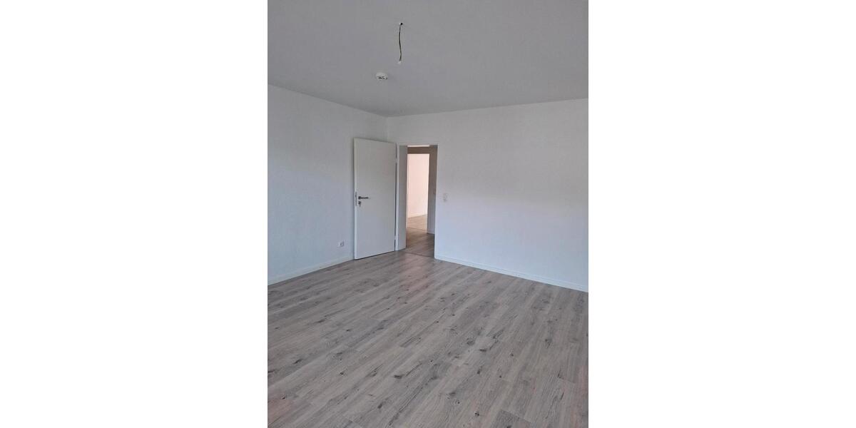 Etagenwohnung Kassel - 2 Zimmer, 70 m&sup2;, 780&euro; | Angebot:26393190