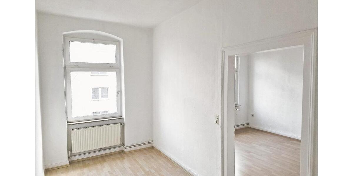 WG geeignete 4-Zi-Wohnung in zentraler Lage von Kassel 4 zimmer