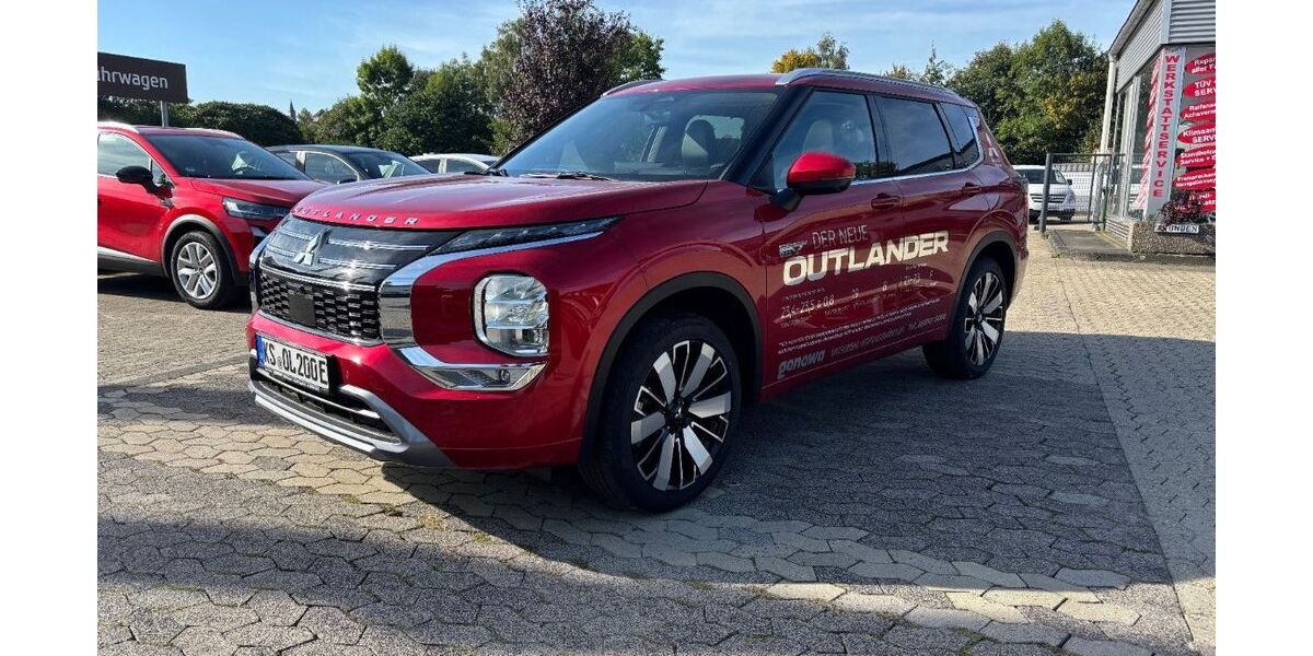 Mitsubishi Outlander 2.500 km 50.990 &euro; Wolfhagen 34466
