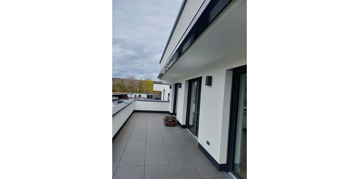 Etagenwohnung Ahnatal - 3 Zimmer, 119 m&sup2;, 1.860&euro; | Angebot:25415136