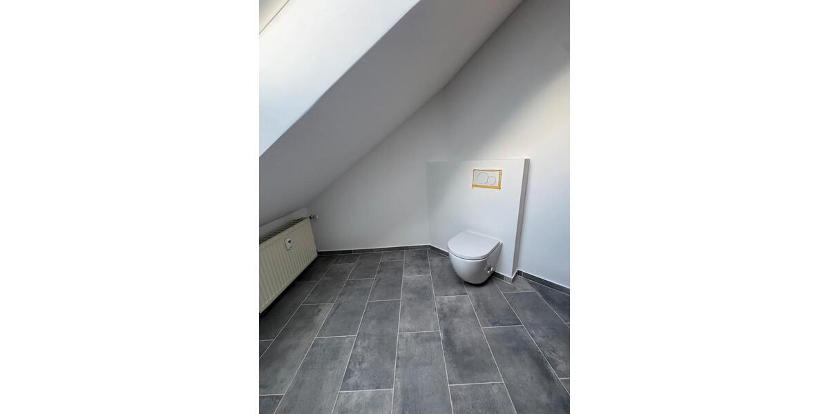 Dachgeschoßwohnung Fuldatal - 4 Zimmer, 100 m&sup2;, 950&euro; | Angebot:27584565