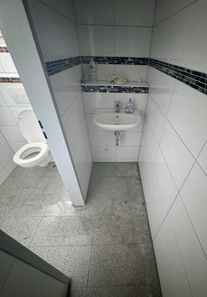 Attraktive Gewerbefläche ca. 125 m2 in 1B-Lage im Herzen von Kass