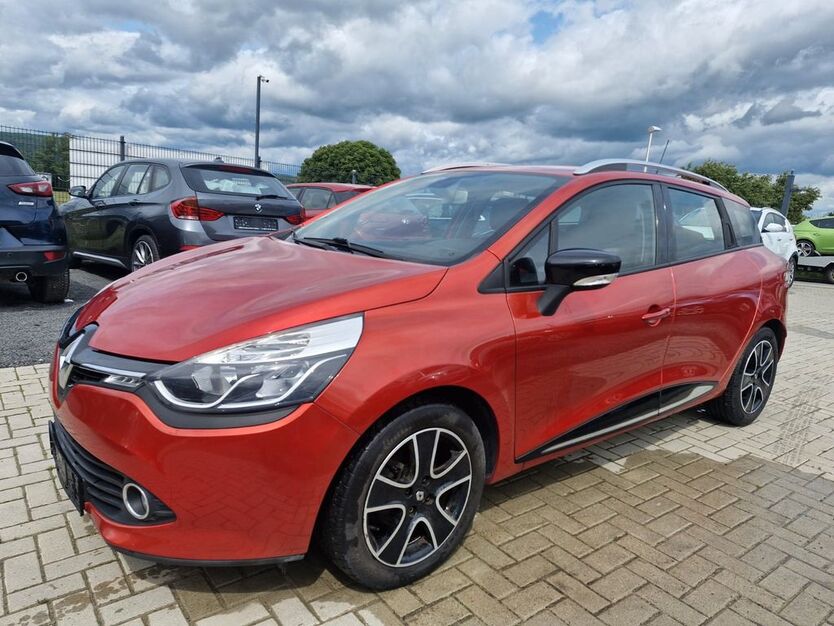 Renault Clio 96.046 km 7.650 € Calden 34379