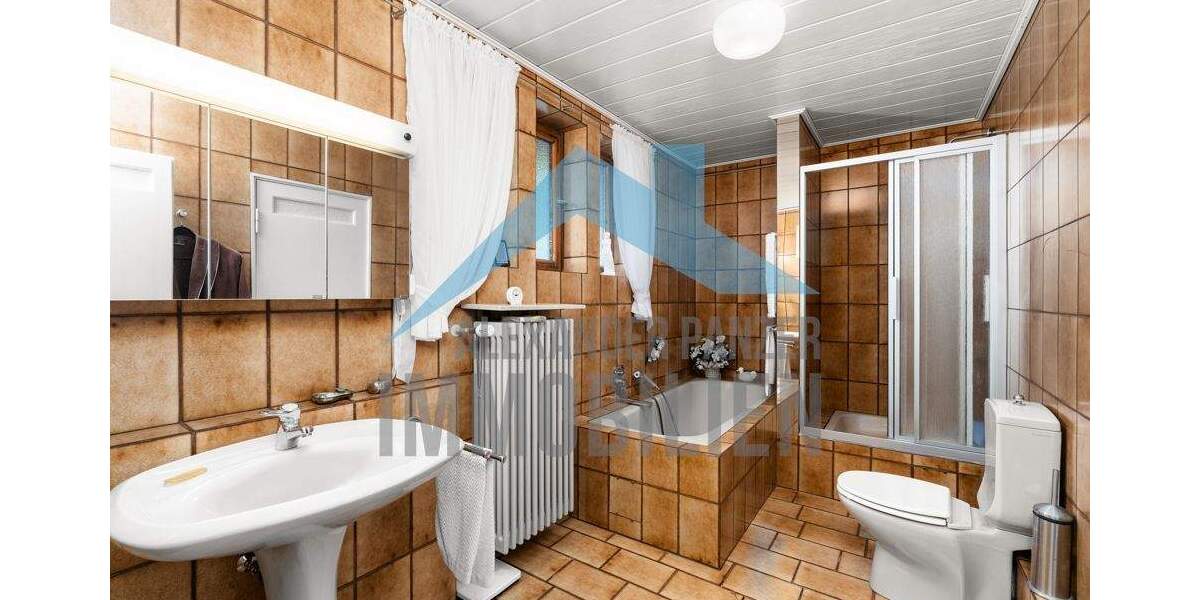 Reihenmittelhaus Kassel Wehlheiden - 5 Zimmer, 137 m&sup2;, 379.000&euro; | Angebot:25899743