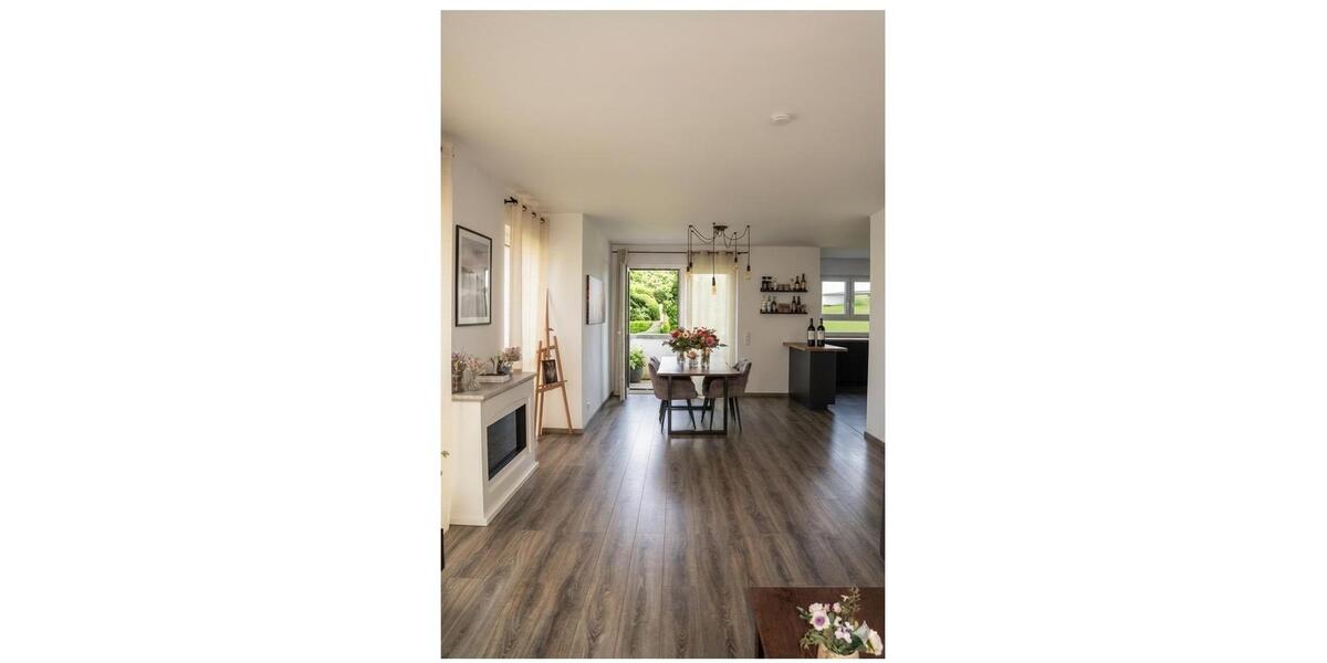 Etagenwohnung Baunatal - 4 Zimmer, 112 m&sup2;, 375.000&euro; | Angebot:27298596