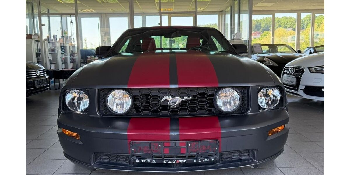 Ford Mustang 148.000 km 12.999 &euro; Niestetal bei Kassel 34266