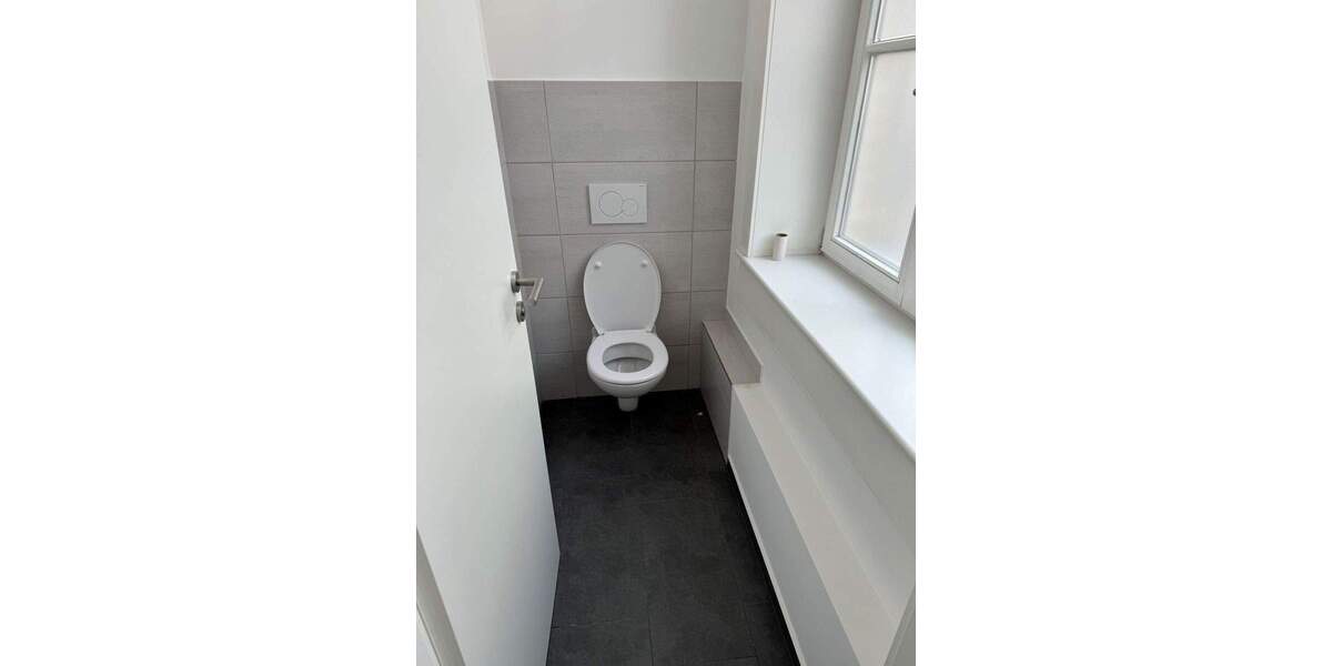 Repräsentative Büro-Praxisfläche in herrschaftlichem Gebäude 1 zimmer