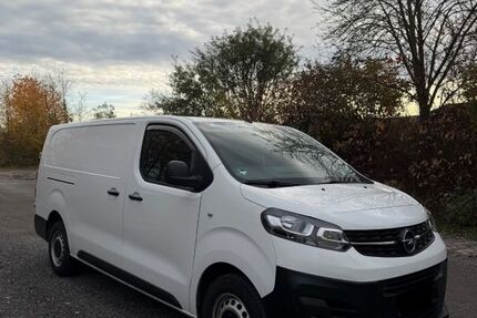 Opel Vivaro 191.145 km 10.700 &euro; Hofgeismar 34369