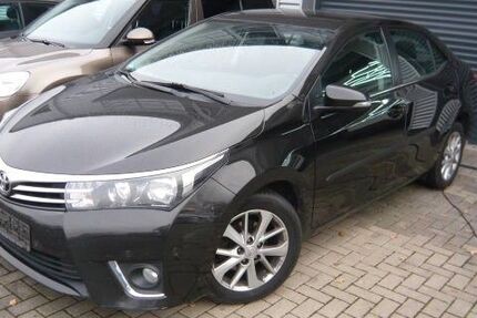 Toyota Corolla 219.050 km 7.700 &euro; Kassel 34123