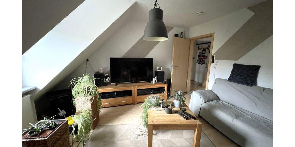 Etagenwohnung Kassel Kirchditmold - 4 Zimmer, 98 m&sup2;, 249.000&euro; | Angebot:25670435