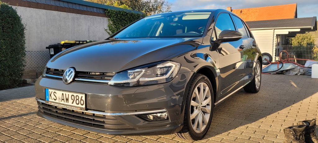 VW Golf 79.500 km 17.600 € Calden 34379