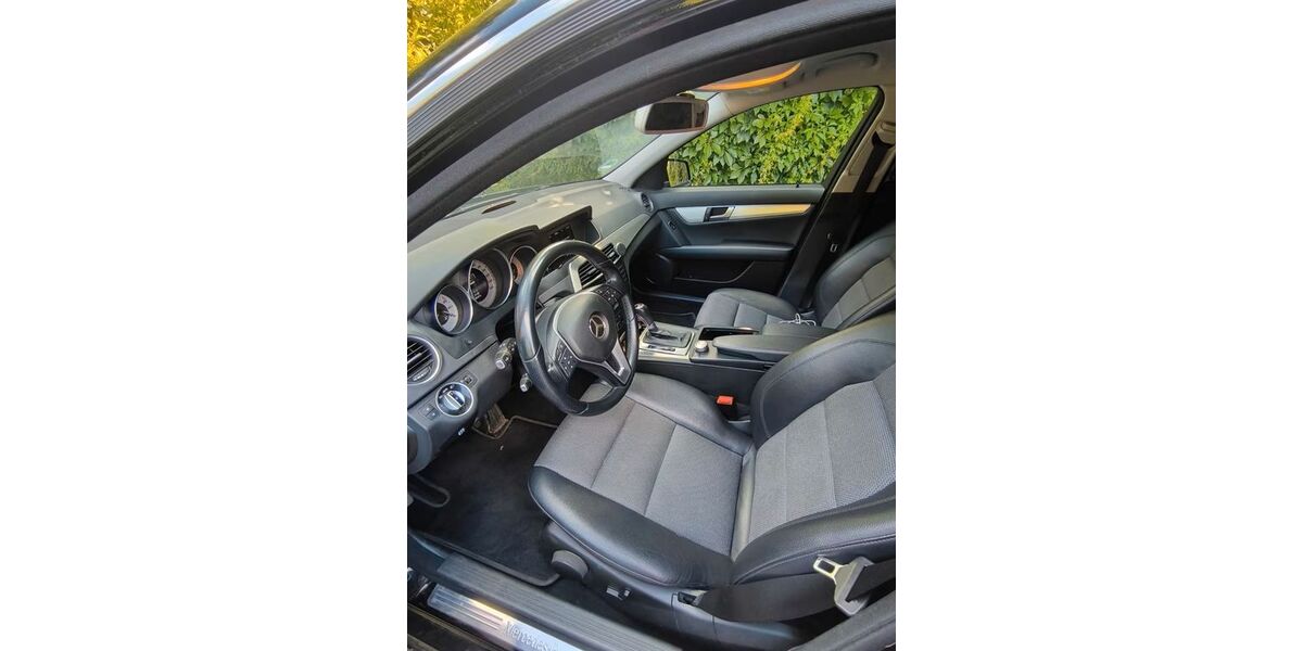 Mercedes-Benz C 250 270.000 km 11.500 &euro; Kassel 34131