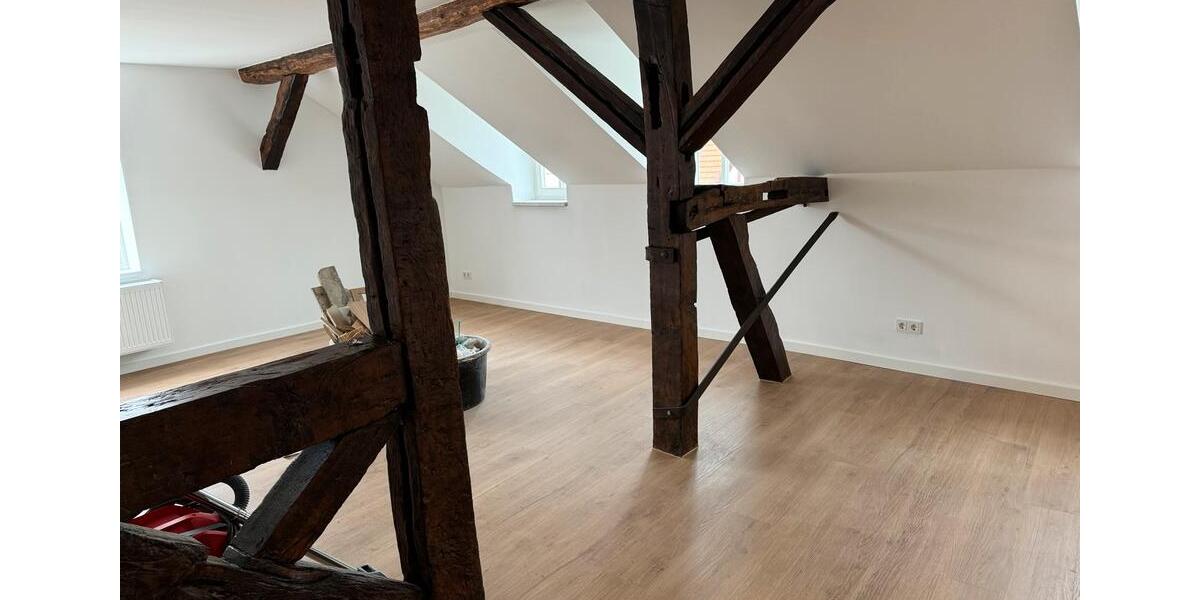 Attraktive Dachgeschosswohnung im Fachwerk 4 zimmer