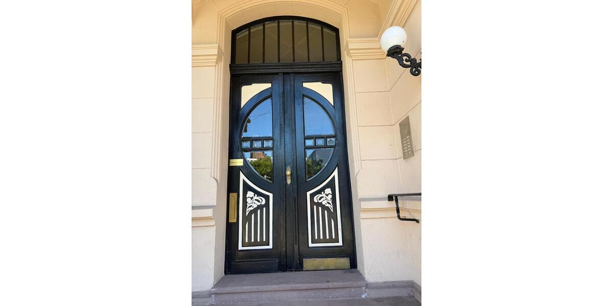 Etagenwohnung Kassel Vorderer Westen - 3 Zimmer, 142 m&sup2;, 2.000&euro; | Angebot:24570834