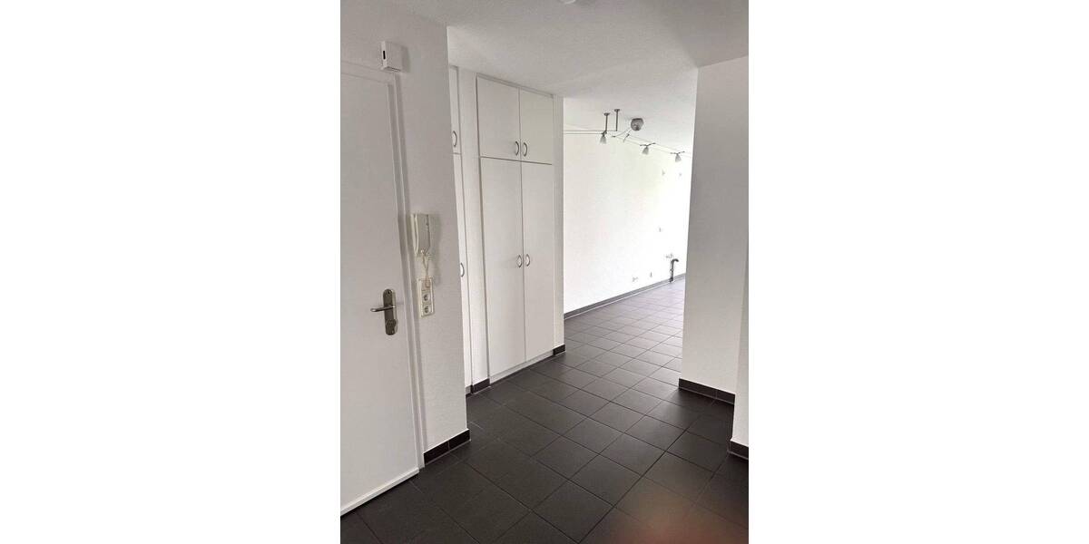 Etagenwohnung Kassel Bad Wilhelmshöhe - 2 Zimmer, 74 m&sup2;, 260.000&euro; | Angebot:26833451