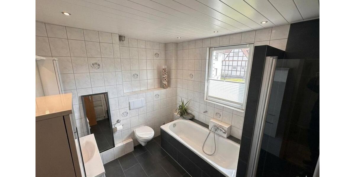 Mehrfamilienhaus, Wohnhaus Kassel Harleshausen - 8 Zimmer, 251 m&sup2;, 629.000&euro; | Angebot:26168109