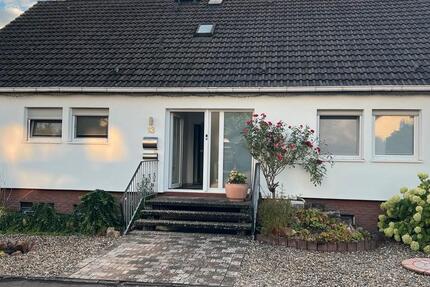 Haus Körle - 6 Zimmer, 180 m&sup2;, 333.333&euro; | Angebot:27295708