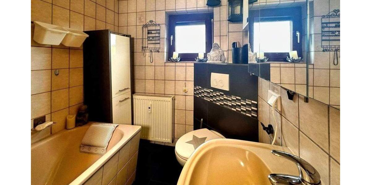 Etagenwohnung Edermünde Haldorf - 3 Zimmer, 84 m&sup2;, 138.000&euro; | Angebot:25674207