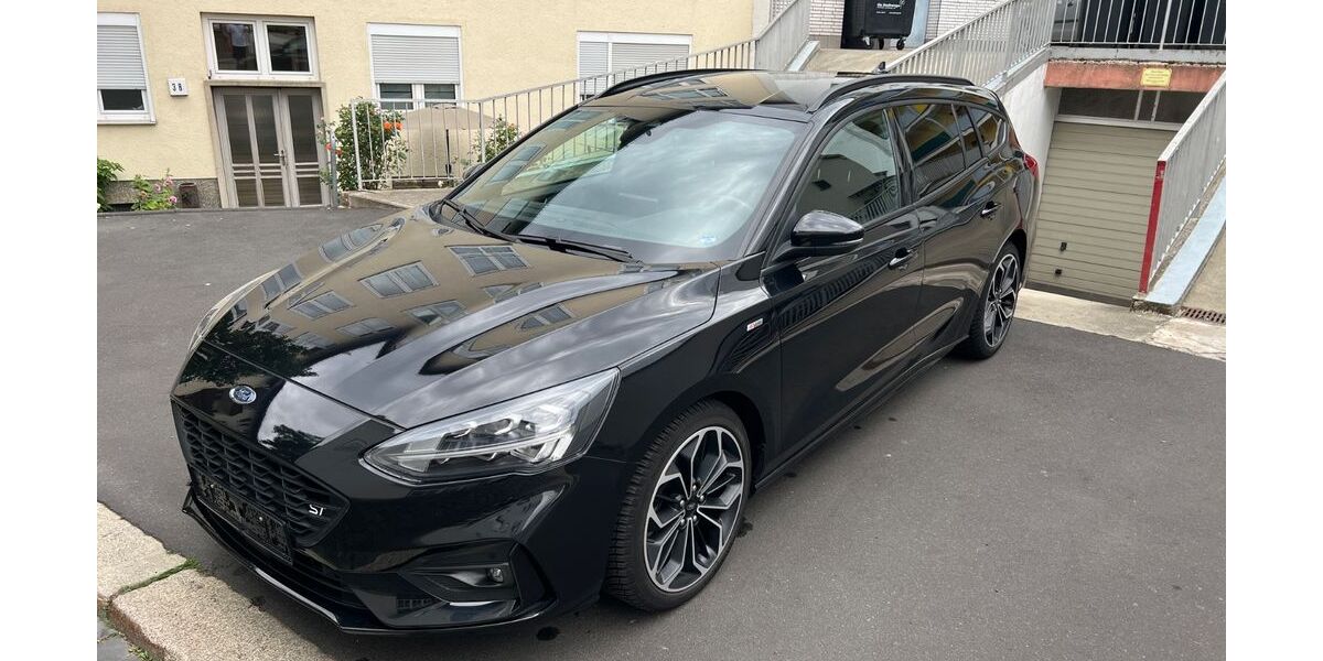 Ford Focus 54.620 km 17.500 &euro; Kassel 34123
