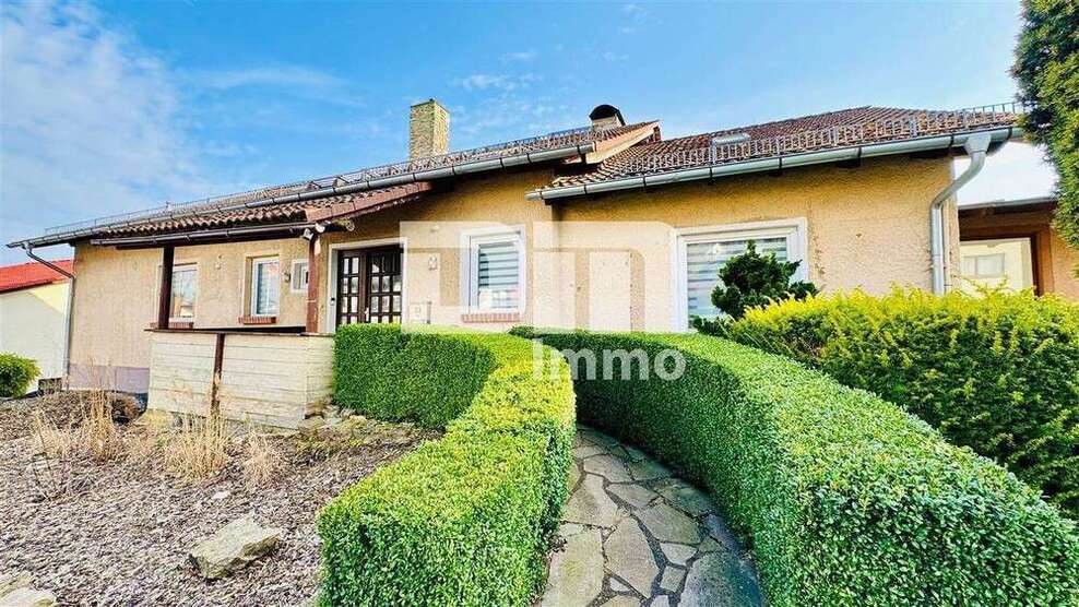 Haus zum Kaufen in Zierenberg 324.900 € 307.94 m²