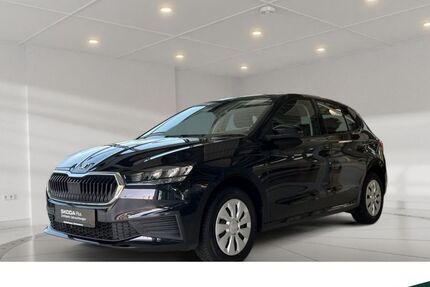 Skoda Fabia 32.596 km 21.880 &euro; Niestetal 34266